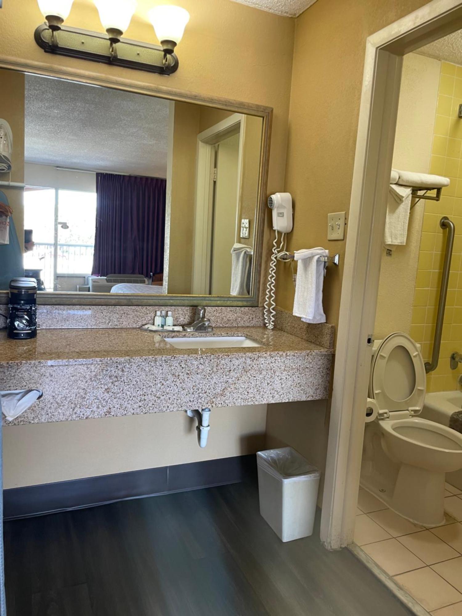 Quality Inn Alachua - Gainesville Area Bagian luar foto