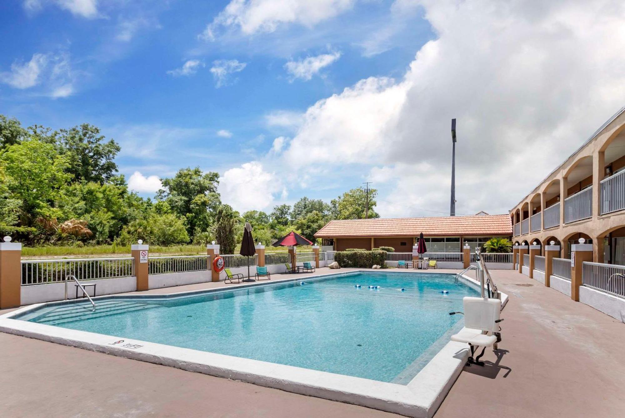 Quality Inn Alachua - Gainesville Area Bagian luar foto